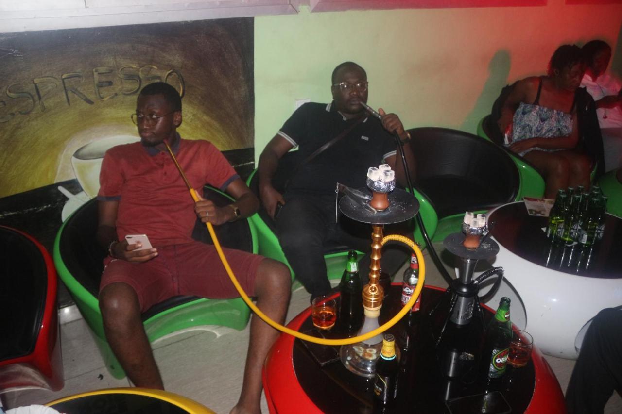 Palace Des Rois Douala Bagian luar foto